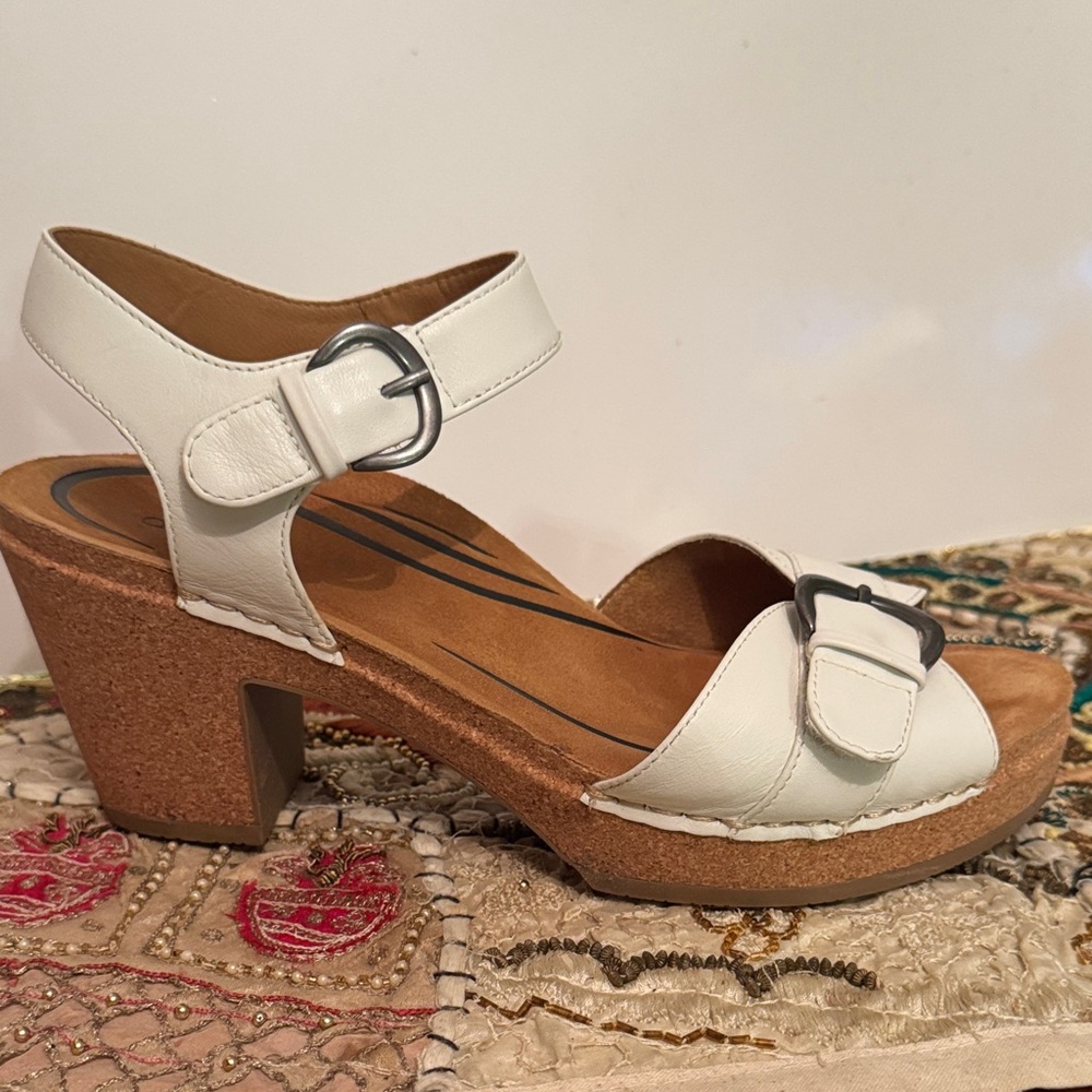 Aetrex White Platform Sandals Size 10US/ 41 - Picture 3 of 15